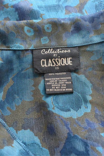 Classique "Collections" blue oil painted flowers button up, 16