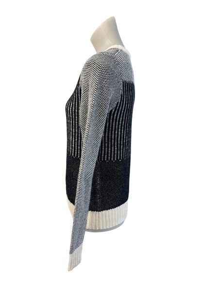 Country Road black + white knit jumper, XS
