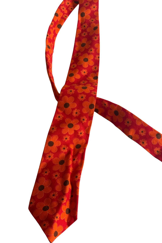 Retro orange flowers tie