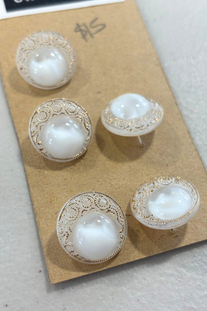 Chic vintage buttons