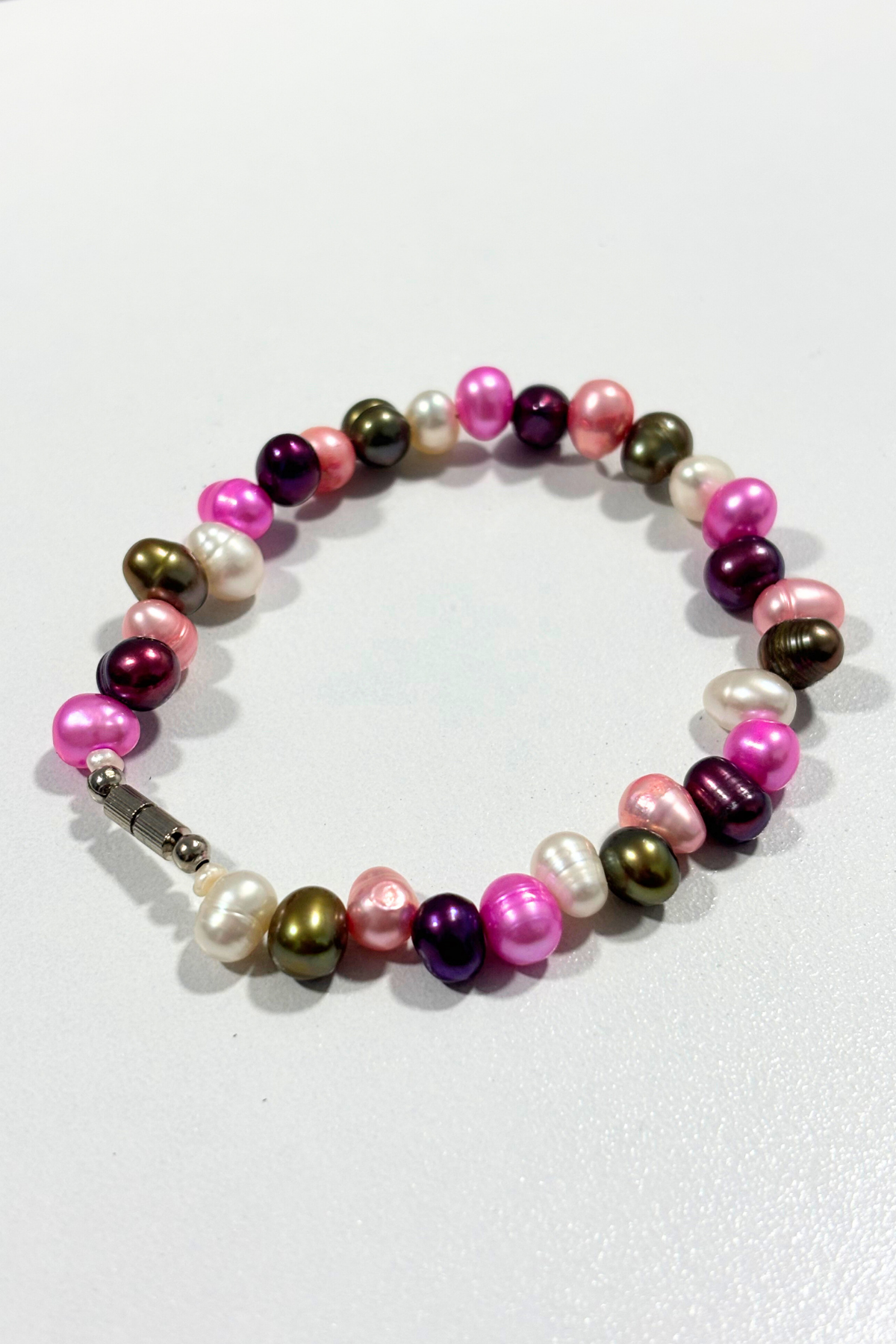 Colourful pearl bracelet