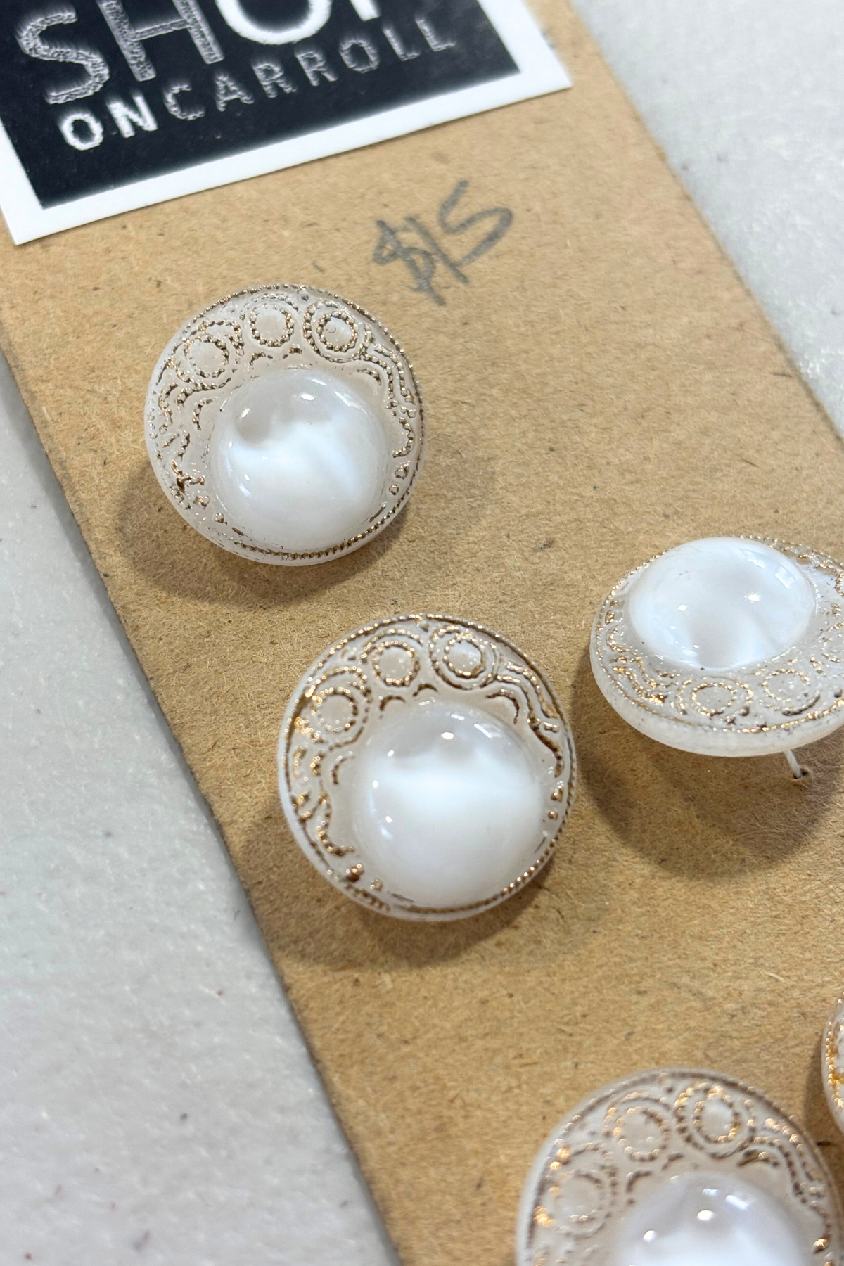 Chic vintage buttons