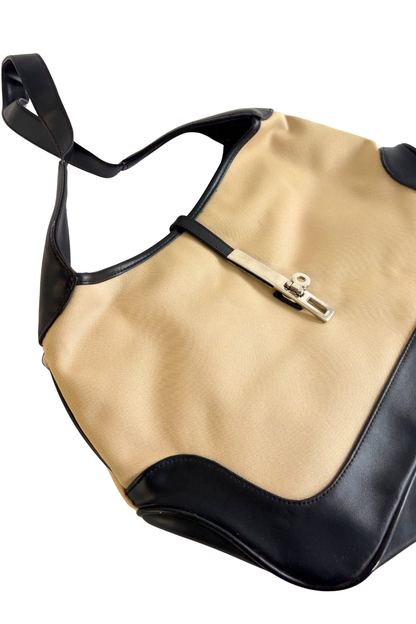 Creamy canvas shoulder bag