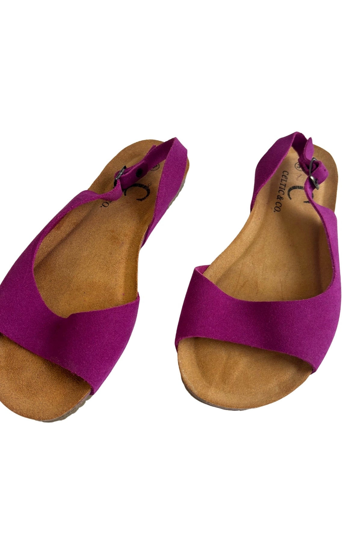 Celtic + Co fuchsia suede sandals, 37