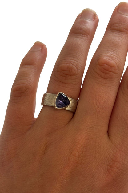 Bob Wyber 925 Silver Iolite ring *O1/4