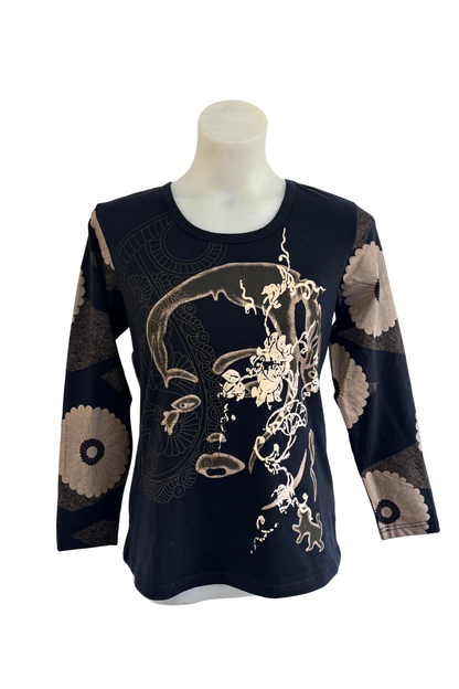 Black Plum screen printed blouse, M