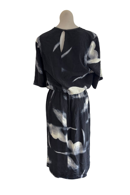 Julliette Hogan silk midi dress, 12