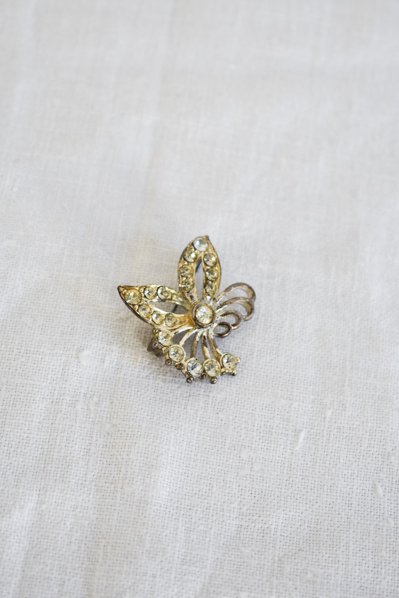 Vintage art deco brooch