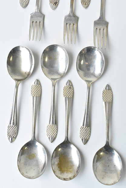 EPNS Dessert cutlery set